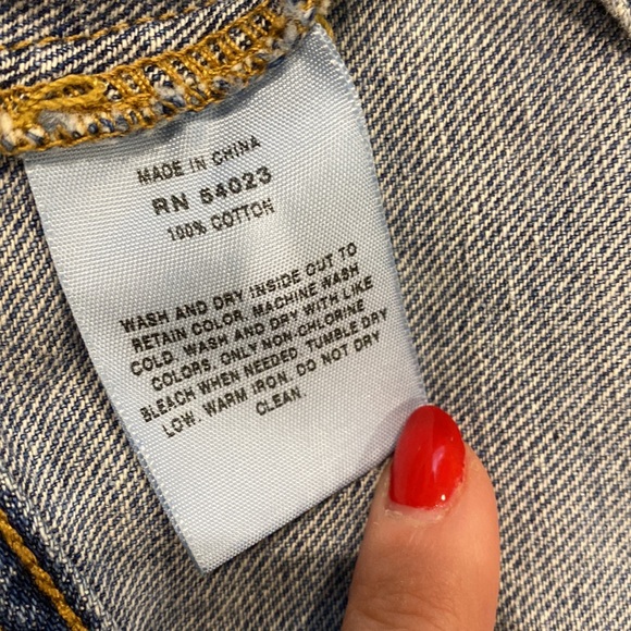 Gap Distressed Denim Jacket - Picture 4 of 6